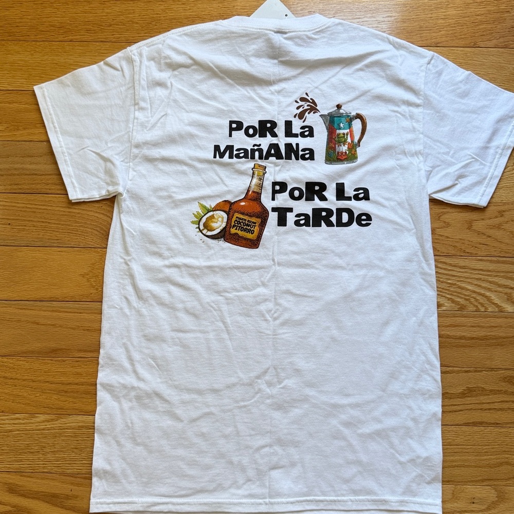 White PUERTO RICO Short-Sleeve Tee with Small Chest Graphic